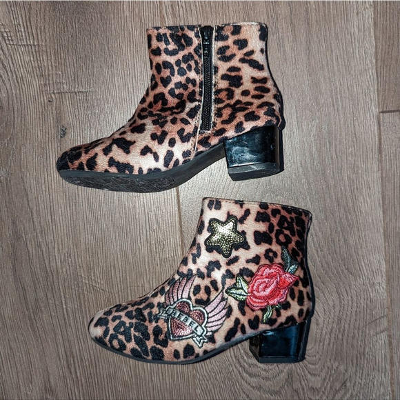 Girl's booties  - Picture 3 of 8